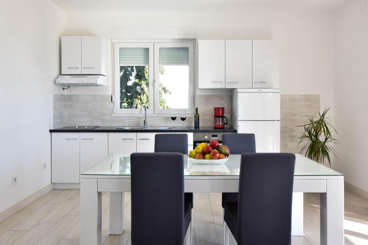 Apartment Deluxe Villa Carlotta Zadar Exteriör bild